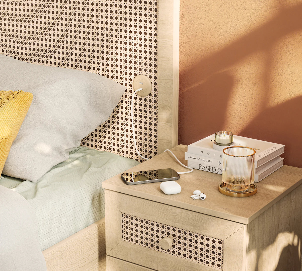 Легло «Loof» + табла с USB зарядна станция, с място за съхранение