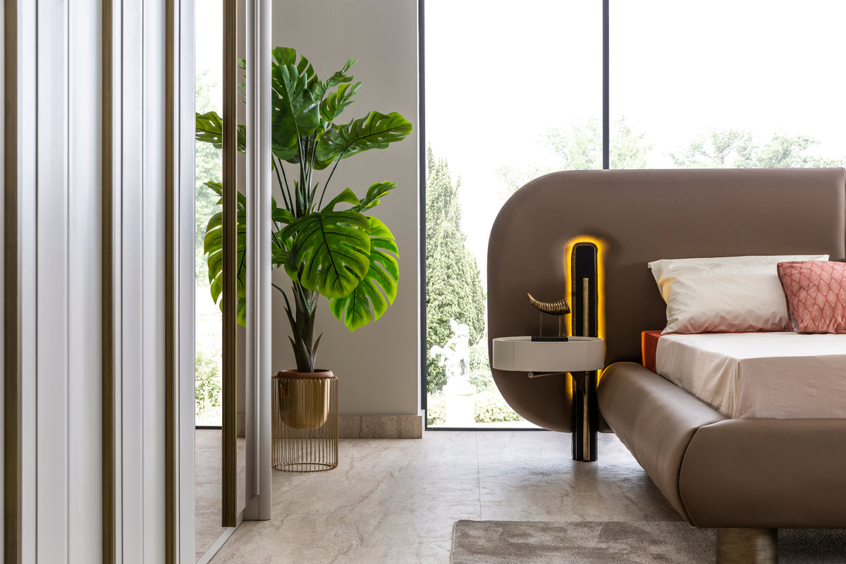 Петкрилен гардероб «Bergama» с огледална врата, чекмеджета, лост за закачалки, рафтове, ширина 266см