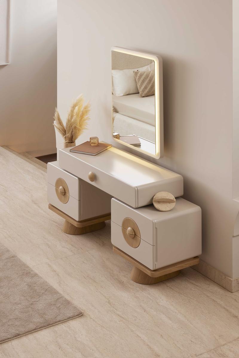 Тоалетка «Roma» с огледало и пуф