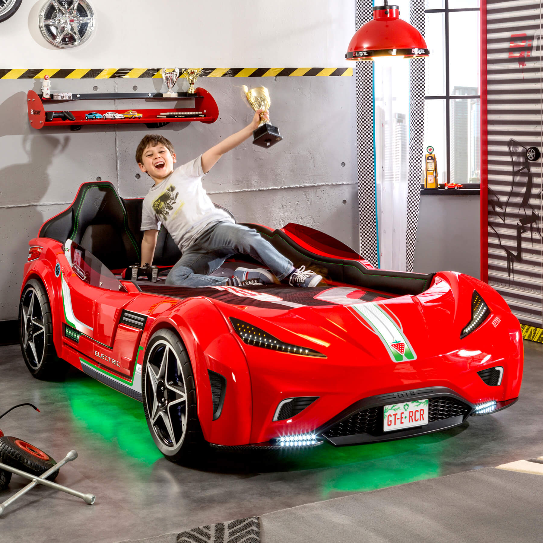 Легло-кола «GTE» + звук и LED осветление, с кожена тапицерия, цвят червен, за матрак 100х190см