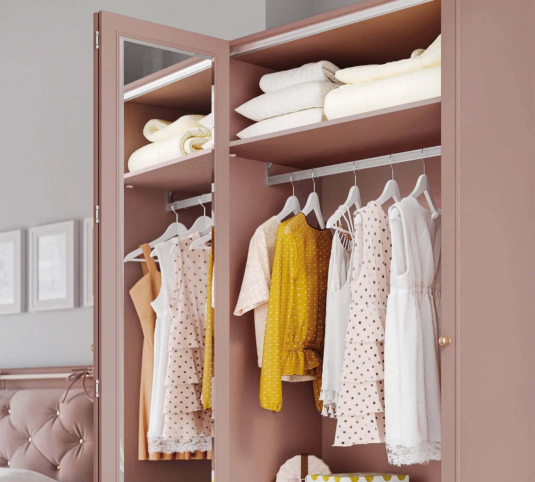 Стая «Elegance Plus» легло, гардероб, матрак, бюро, килим, завеси, осветление