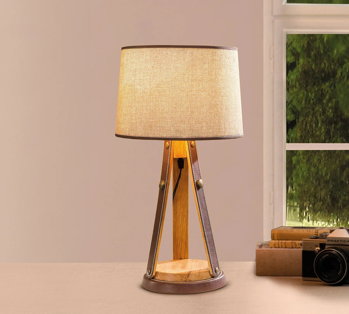 Настолна лампа «Elegans»