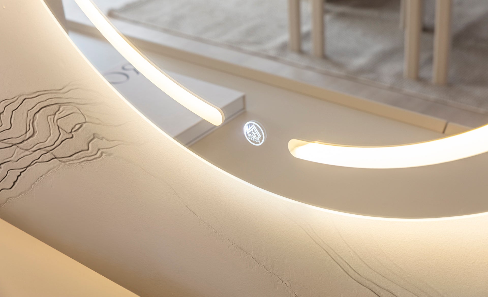 Бюфет «MK 35» с огледало, LED осветление