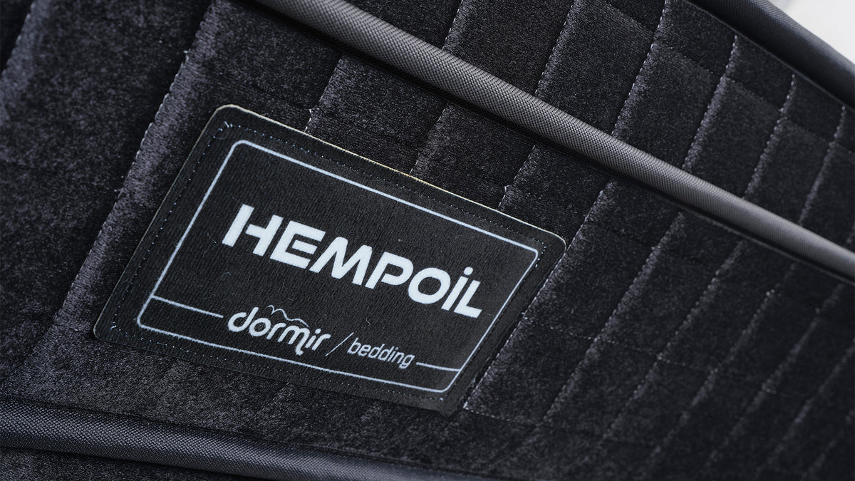 Тапицирано легло «Hempoil» + Матрак и табла - с място за съхранение и система за безшумно затваряне