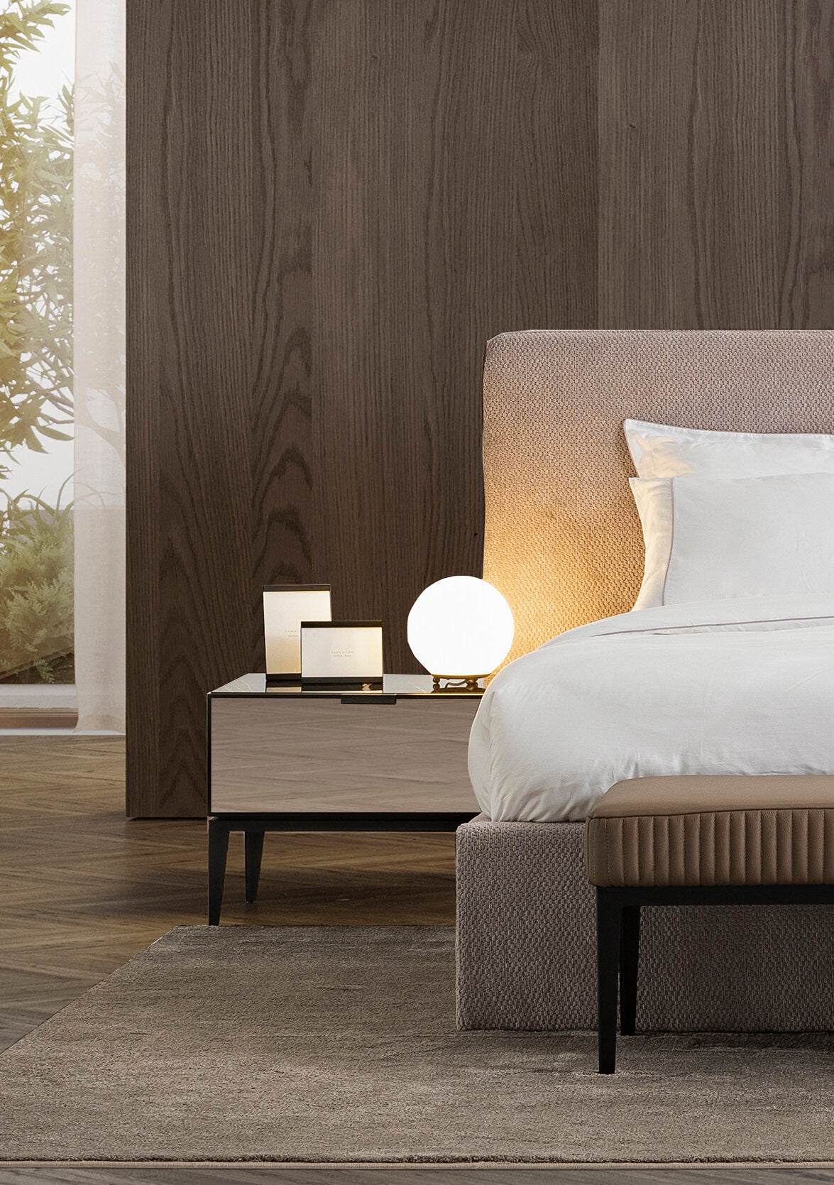 Тапицирано легло «Icon Plus» с място за съхранение, повдигащ механизъм